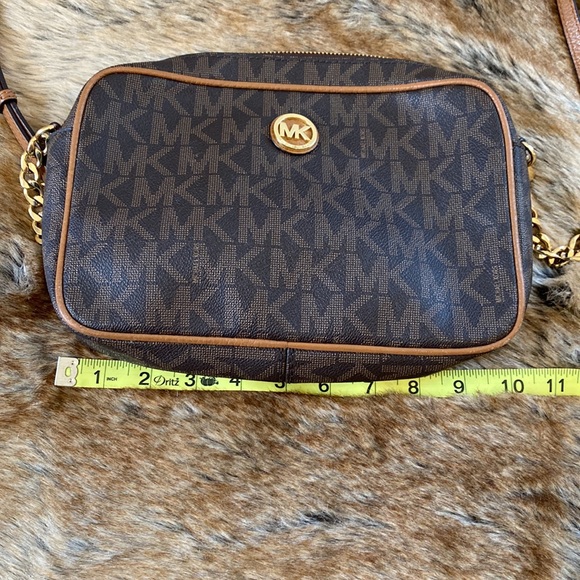 Michael Kors Crossbody Purse - Picture 14 of 16